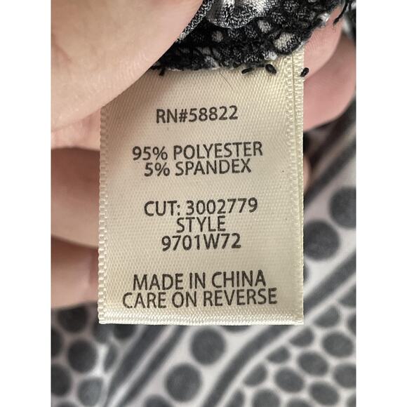 Max Studio Shirt Womens Large Black White Cold Shoulder Polka Dot Knit - Picture 7 of 9